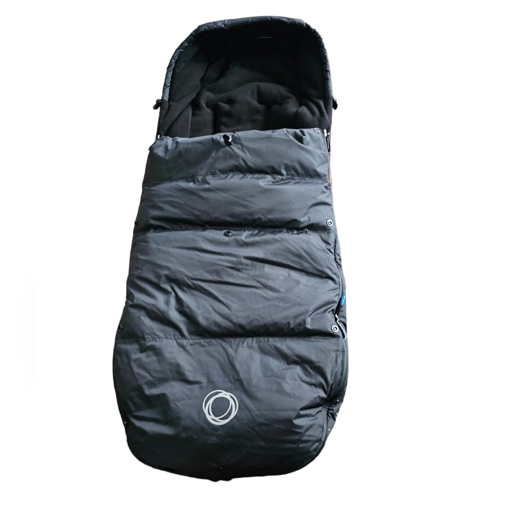 Bugaboo THERMOLITE® performance footmuff​ in Heritage Black
